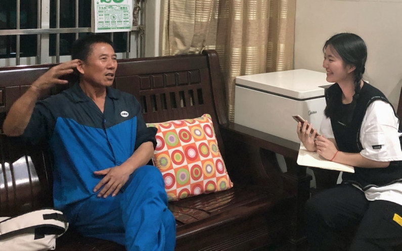 跟新老党员学党史 2026美加墨世界杯官网百名学生记者在社会实践中增强党史学习教育